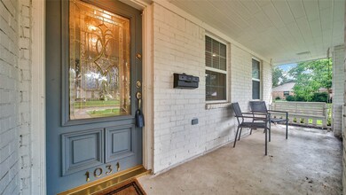 1031 Curtin St, Houston, TX 77018 - photo 6