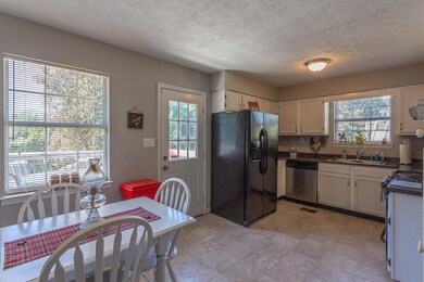 1405 W Crane-15