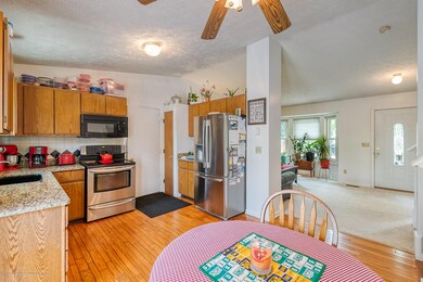 5827 Laporte Dr, Lansing, MI 48911 - photo 6