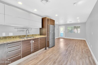 1850 E Maryland Ave unit 28-7