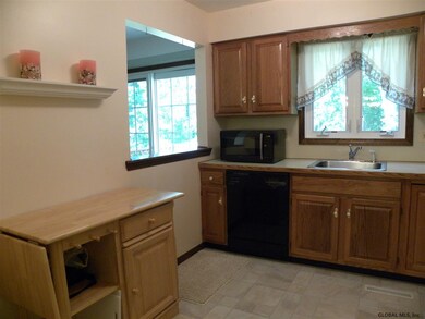 81 Velina Dr, Albany, NY 12203 - photo 7