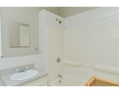 64 Woodlawn St unit 2, Jamaica Plain, MA 02130 - photo 3