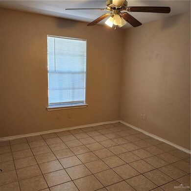 1309 Prosperity Dr unit C, Edinburg, TX 78541 - photo 6