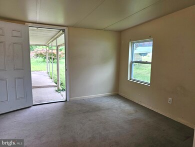 11125 Bird River Grove Rd, White Marsh, MD 21162 - photo 6