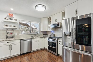 3823 Trinity Cir, Florissant, MO 63034 - photo 6