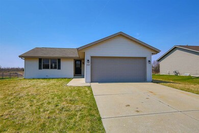 2362 S Terrace St, Janesville, WI 53546 - photo 2