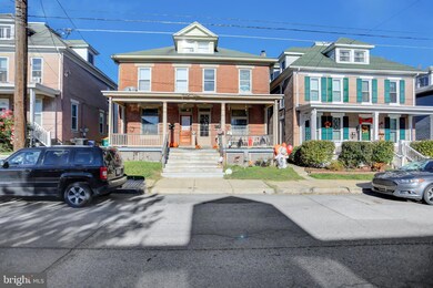 125 W 3rd St, Waynesboro, PA 17268 - photo 3