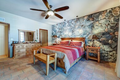 014_Master Suite II