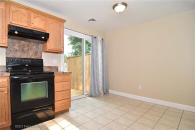 18 Willis St, Cranston, RI 02910 - photo 4