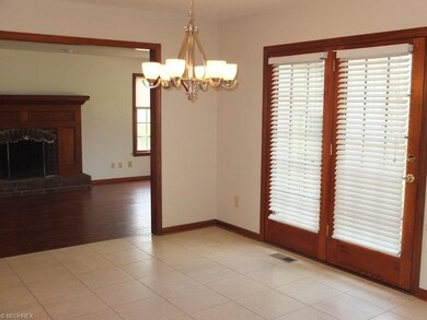Dinette area with access to the patio.