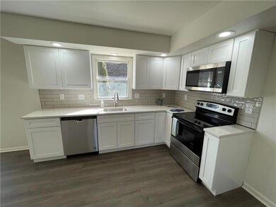 3048 Shady Nook Rd, Slatington, PA 18080 - photo 6