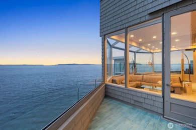 3089 Alki Ave SW unit 2, Seattle, WA 98116 - photo 7