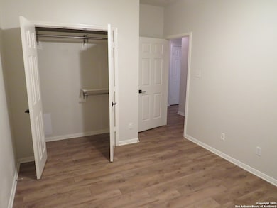 137 Conway Castle Dr, New Braunfels, TX 78130 - photo 7