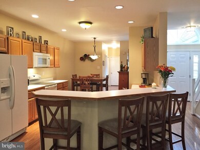 425 Wooded Way unit 30, Newtown Square, PA 19073 - photo 2