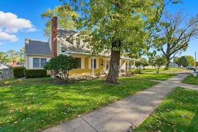 208 S Walnut St, Englewood, OH 45322 - photo 4