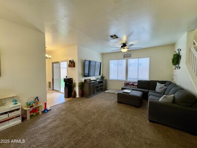 671 E Colt Ct unit 133, Chandler, AZ 85225 - photo 6