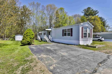 9 Arrow Dr, Salem, NH 03079 - photo 2