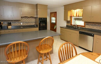 318 Heft Ave, Lebanon Junction, KY 40150 - photo 6