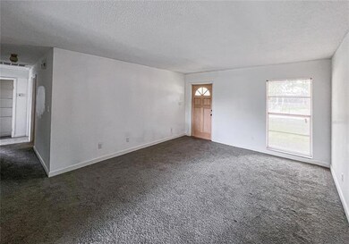 8639 Fish Lake Rd, Tampa, FL 33619 - photo 3