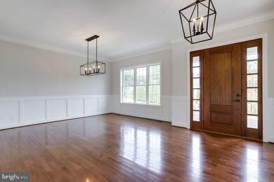 2054 Arch Dr, Falls Church, VA 22043 - photo 4