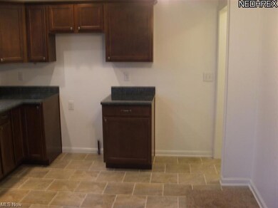 19404 Fairway Ave, Maple Heights, OH 44137 - photo 5