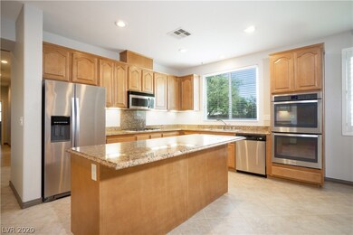 Chefs Kitchen beautiful stainless steel appliances