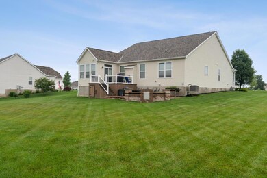 7-web-or-mls-261 Three Rails Ct-107