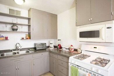 08 Kitchen