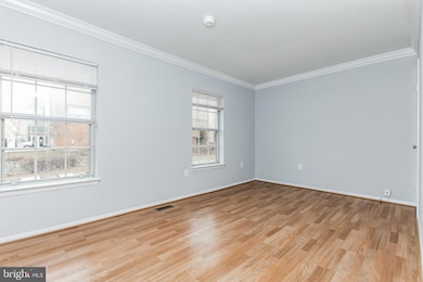 9491 Linden Leaf Ct unit 5, Fairfax, VA 22031 - photo 7