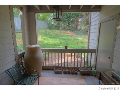 1051 Churchill Downs Ct unit H, Charlotte, NC 28211 - photo 6