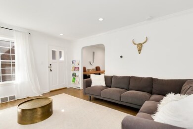 557 E Thacker St, Des Plaines, IL 60016 - photo 7