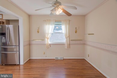 5906 Dale Dr, Sykesville, MD 21784 - photo 6