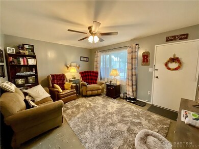 987 Stewart Ave, Xenia, OH 45385 - photo 3