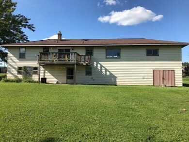 Rear house view walkout