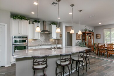 6) KITCHEN