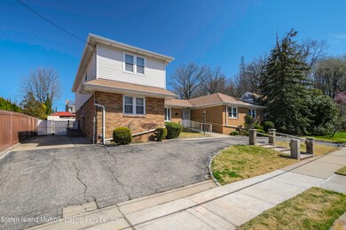 101 Browning Ave Staten Island, NY 10314