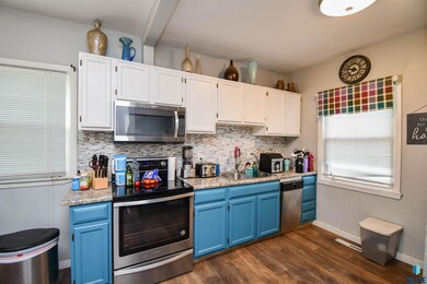 3801 S Hawthorne Ave, Sioux Falls, SD 57105 - photo 4