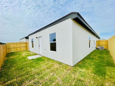 4305 Heron Ave unit 7, McAllen, TX 78504 - photo 6