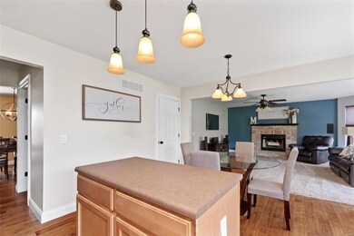 608 Glen Brook Ct, Lake Saint Louis, MO 63367 - photo 5