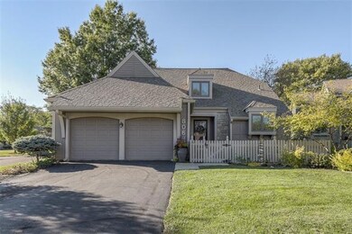 8068 Monrovia St, Lenexa, KS 66215 - photo 2