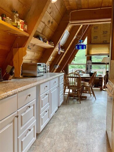 165 Murphy Ln, Whitingham, VT 05361 - photo 2