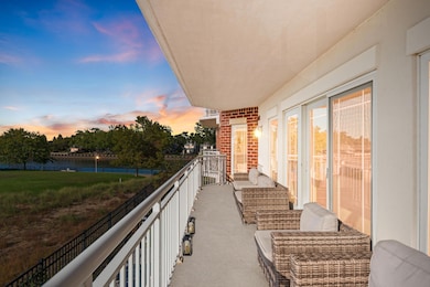 200 Lake St unit 3C, Saint Joseph, MI 49085 - photo 3