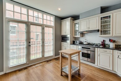 2664 N Southport Ave, Chicago, IL 60614 - photo 5