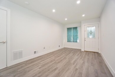 84 Vogel Loop, Staten Island, NY 10314 - photo 6