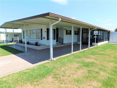 5408 Mohawk St, Zephyrhills, FL 33542 - photo 5