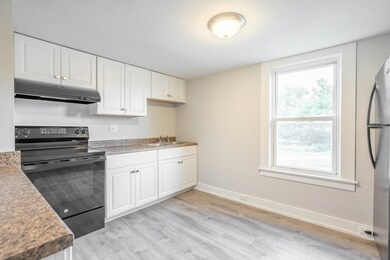 85 E Main St unit 2, West Brookfield, MA 01585 - photo 2