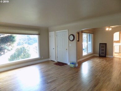 2120 Gilham Rd, Eugene, OR 97401 - photo 6