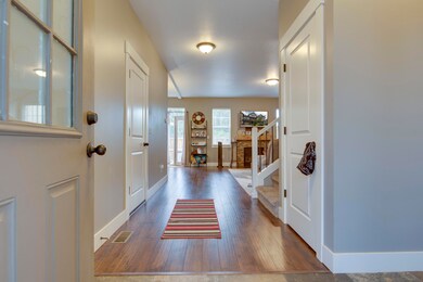 1032 SE Leonel Ln, Bend, OR 97702 - photo 3