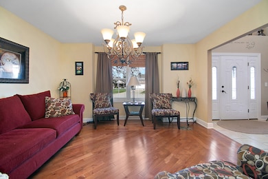 444 Highpoint Cir N, Bourbonnais, IL 60914 - photo 3