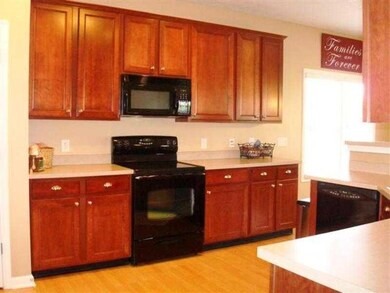 12052 Ashland Dr, Fishers, IN 46037 - photo 5